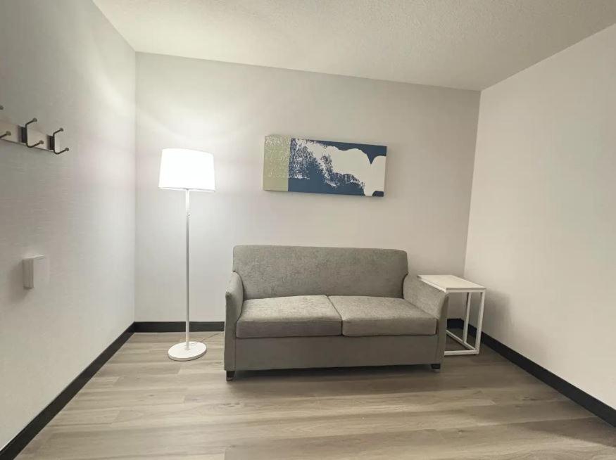 Spark By Hilton Guelph Esterno foto