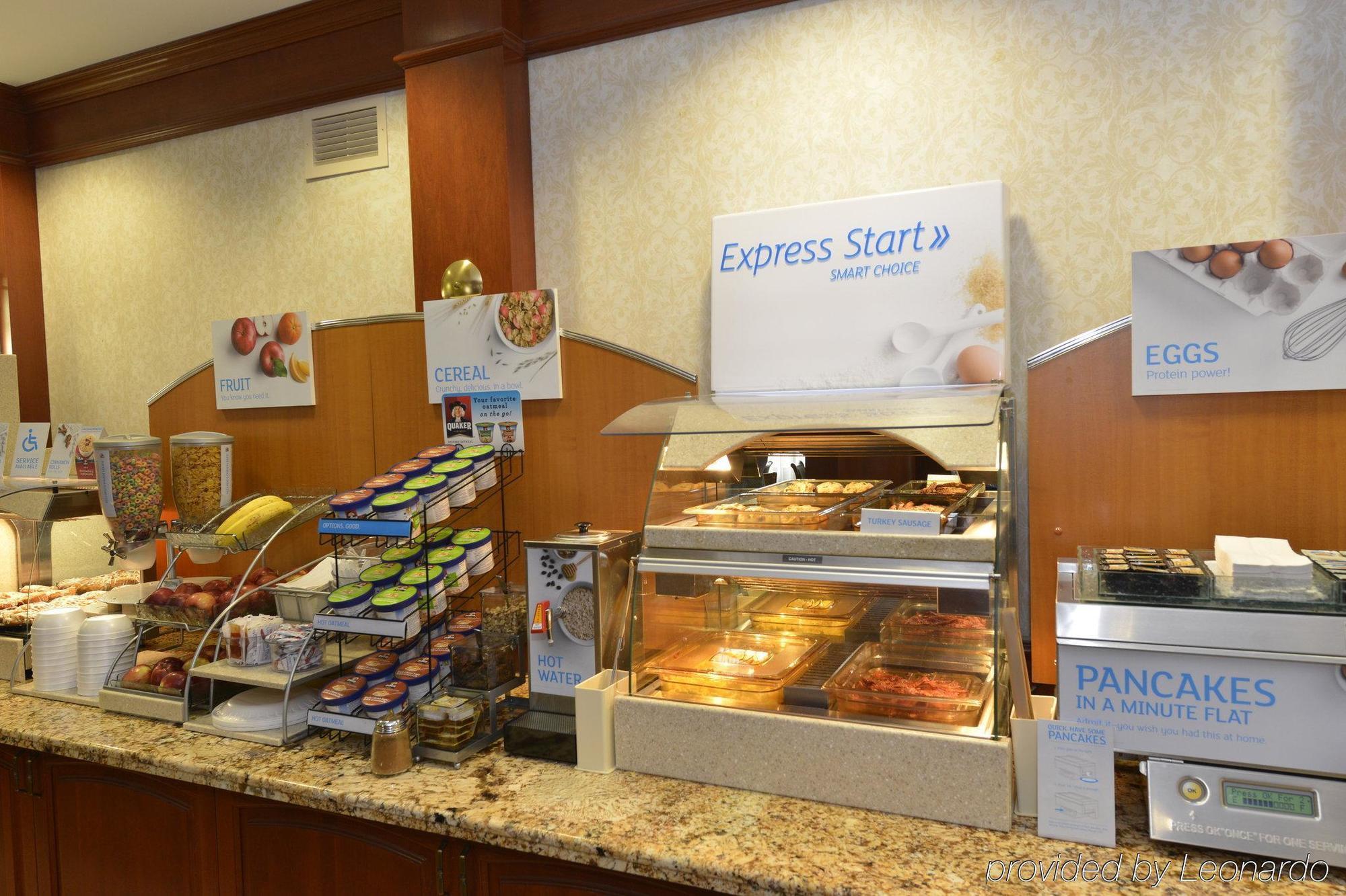 Spark By Hilton Guelph Esterno foto