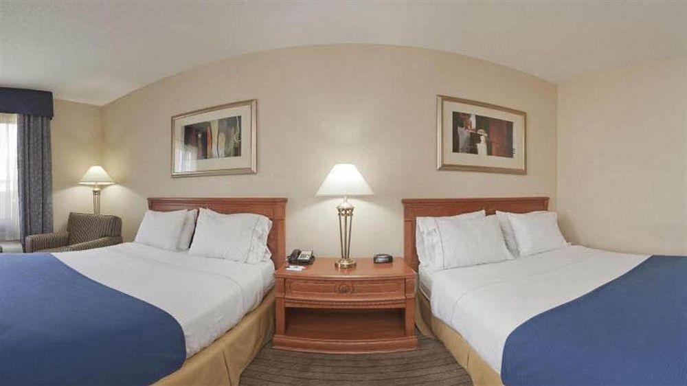 Spark By Hilton Guelph Esterno foto