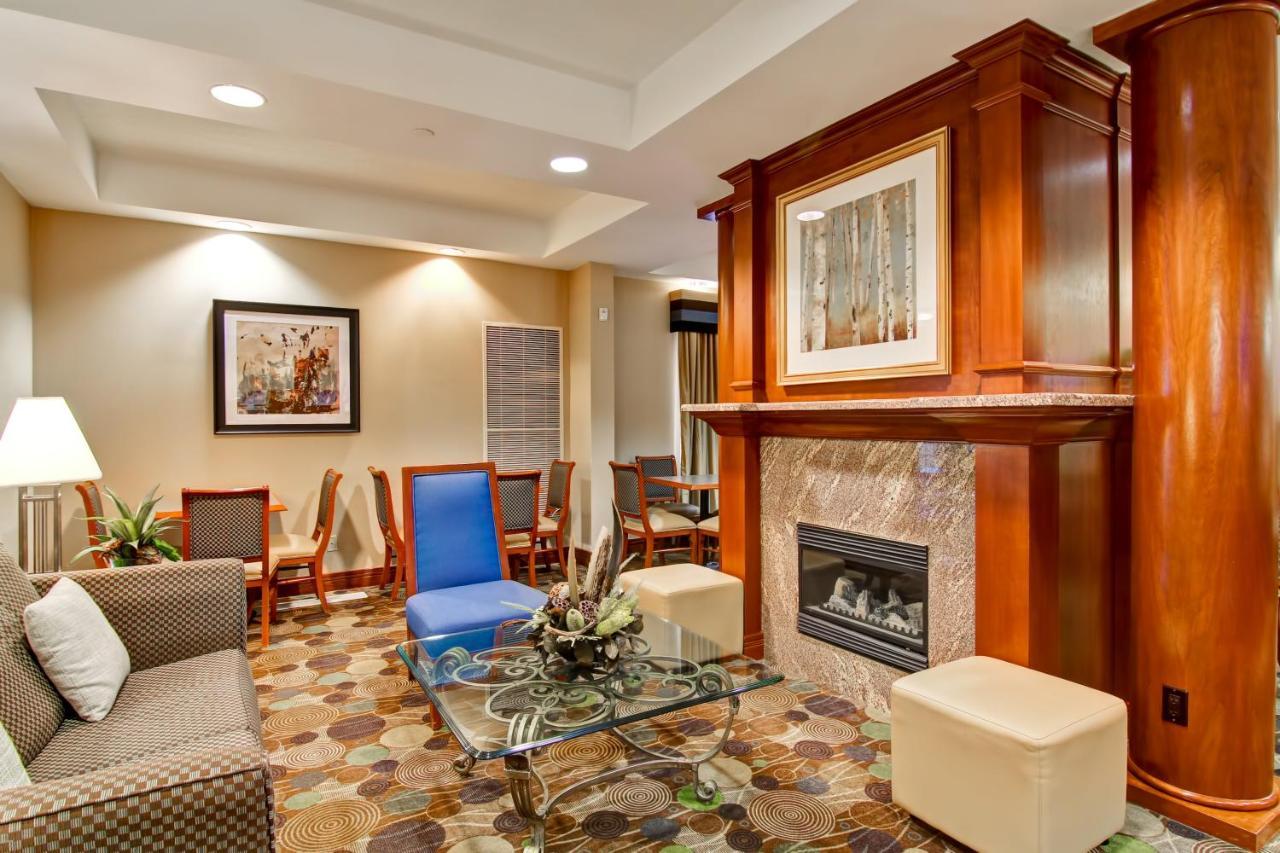 Spark By Hilton Guelph Esterno foto